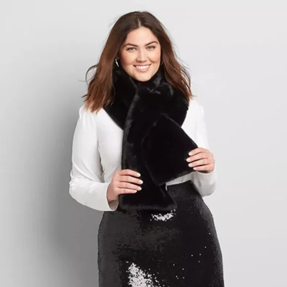 LANE BRYANT NWOT Black Faux Fur Pull-Through Scarf/Stole - Picture 2 of 7